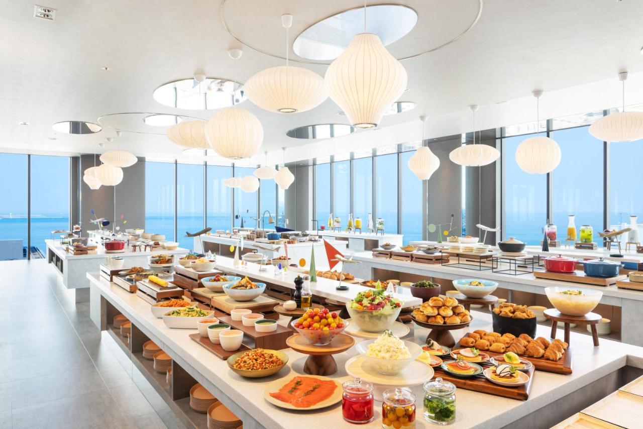 Omo Kansai Airport By Hoshino Resorts 이즈미-사노 외부 사진 The buffet at the 360° restaurant